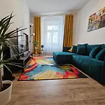 Stylovy V Srdci Hradce Kralove شقة *