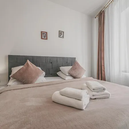 Stylovy V Srdci Hradce Kralove Apartment *