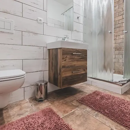 Stylovy V Srdci Hradce Kralove Apartment
